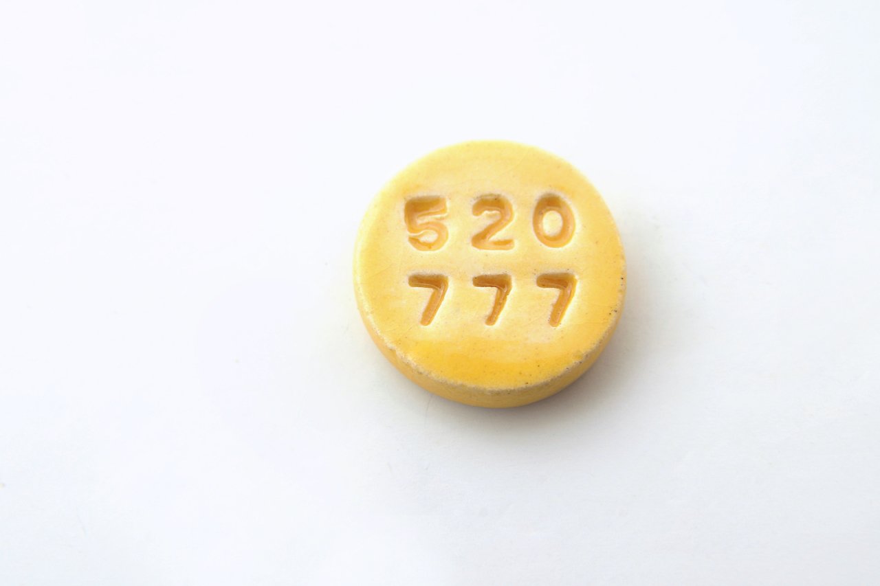 520 777 Sayılı Cüzdanlık Sarı